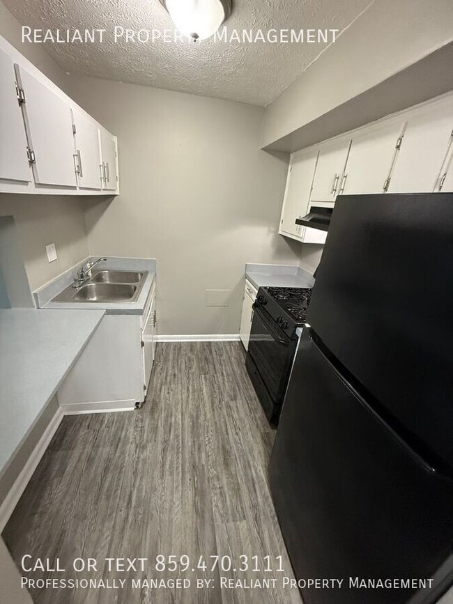 property at 2082 Fairmont Ct