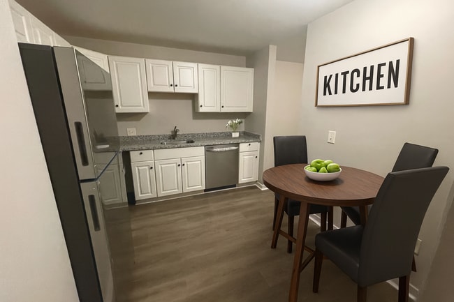 85 Old Town Rd in Vernon, CT - Building Photo - Building Photo