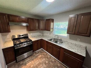 427 NE 38th St in Grand Prairie, TX - Building Photo - Building Photo