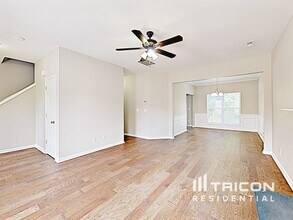 8716 Rozumny Dr in Charlotte, NC - Building Photo - Building Photo