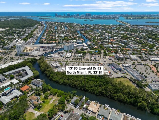 13185 Emerald Dr in North Miami, FL - Building Photo - Building Photo