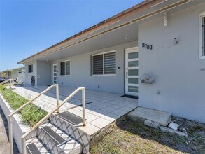 1811 SW 97th Terrace in Miramar, FL - Building Photo - Building Photo