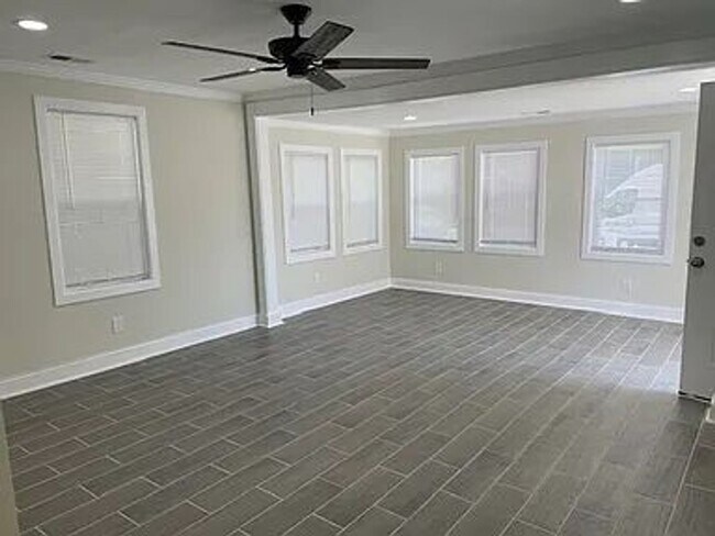 103 Brighton Ave in Pleasantville, NJ - Building Photo - Building Photo