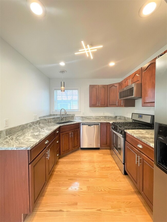 28 Lambert St in Boston, MA - Building Photo - Building Photo