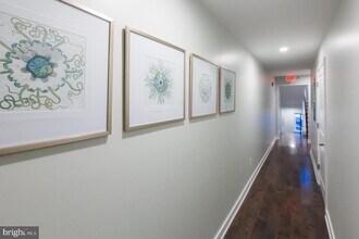 1228-32 W College Ave, Unit 5 in Philadelphia, PA - Foto de edificio - Building Photo