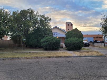 312 S Avenue B in Portales, NM - Foto de edificio