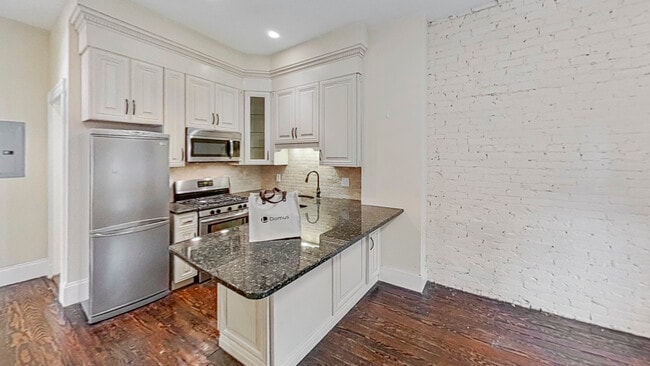 2 Carmel St, Unit 1