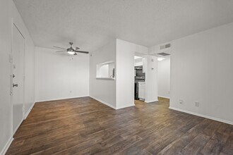 Stone Canyon in Arlington, TX - Foto de edificio - Interior Photo