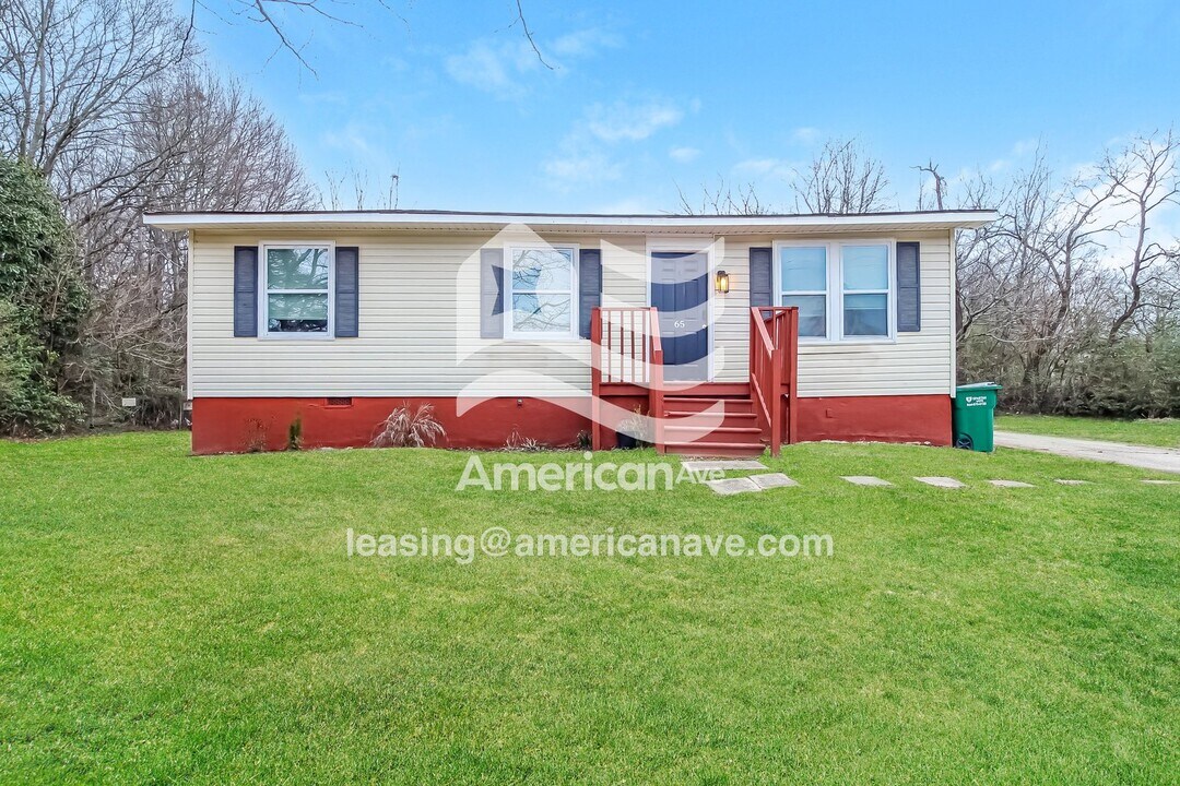 65 Thurgood Marshall Rd in Spartanburg, SC - Building Photo