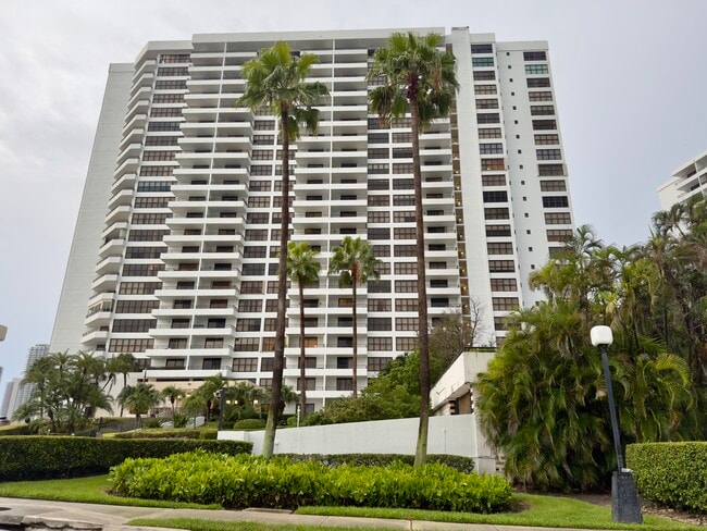 property at 2500 Parkview Dr