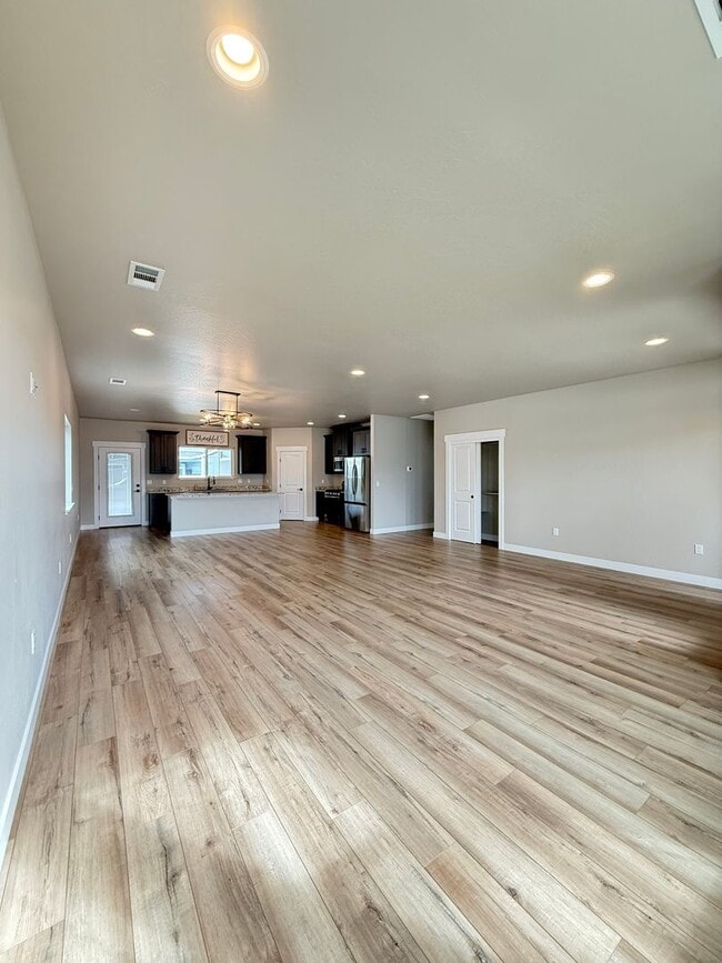 3775 Agate Meadows Ct in White City, OR - Building Photo - Building Photo