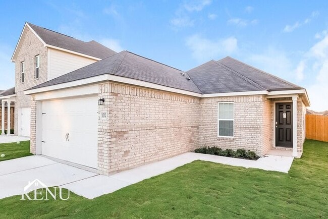 17021 Dusty Boots Ln in Elgin, TX - Building Photo - Building Photo