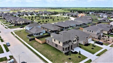 2503 Rosemary St in Rosenberg, TX - Building Photo - Building Photo