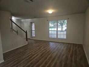 10602 Fairlong Trail in San Antonio, TX - Building Photo - Building Photo