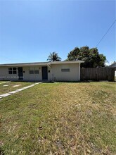 9250 SW 168th St in Palmetto Bay, FL - Building Photo - Building Photo