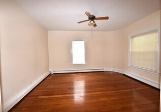 96 Dexter Ave-Unit -1 in Watertown, MA - Building Photo - Building Photo