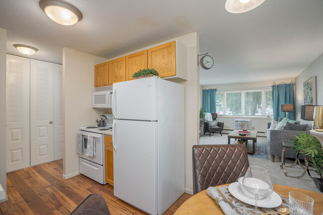 International Village Apartments in Bloomington, MN - Building Photo - Interior Photo