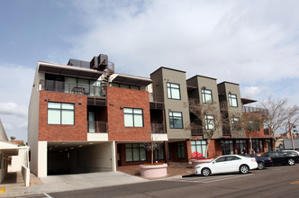 4020 Lofts in Scottsdale, AZ - Foto de edificio - Building Photo