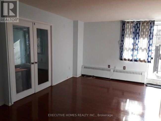 100 Dundalk Dr in Toronto, ON - Building Photo - Building Photo