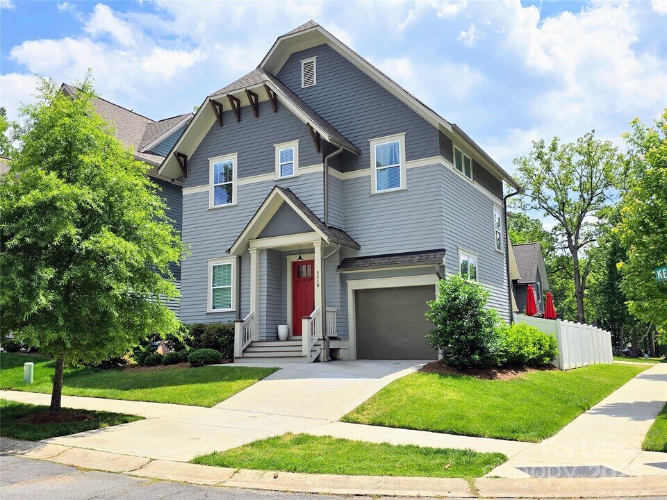 5210 Kelly St in Charlotte, NC - Foto de edificio