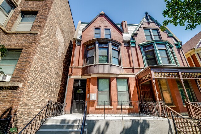 5407 S Harper Ave, Unit 3