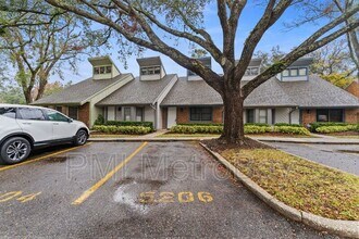 5206 Pine Mill Ct in Temple Terrace, FL - Building Photo - Building Photo