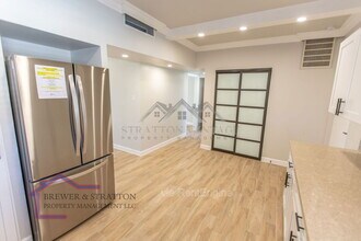 351 E Thomas Rd in Phoenix, AZ - Building Photo - Building Photo