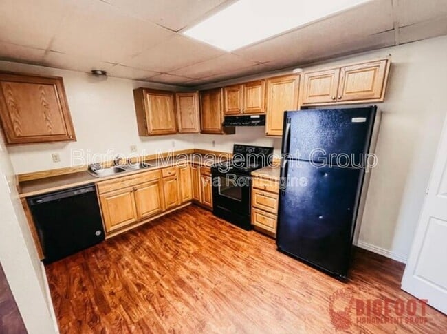 property at 1616 Cannon St