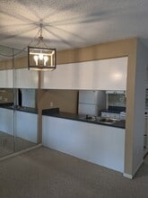527 S Lincoln Ave, Unit 527 S.Lincoln Ave in Tampa, FL - Foto de edificio - Building Photo