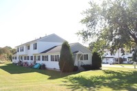 158-164 W Hill Rd in Gardiner, ME - Foto de edificio - Building Photo