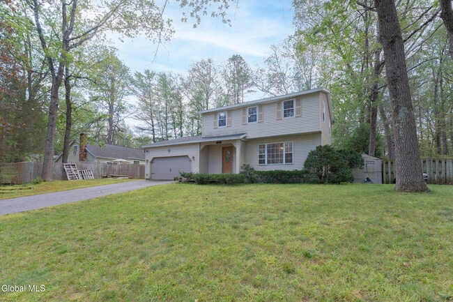 3 Heather Ln in Saratoga Springs, NY - Building Photo - Building Photo