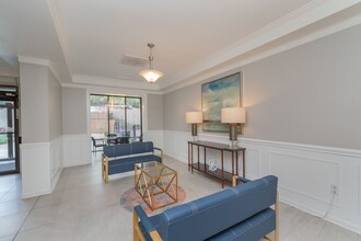 1825 St Julian Pl in Columbia, SC - Building Photo - Building Photo