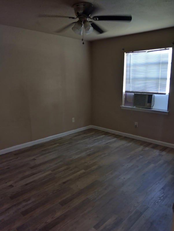 property at 3215 Clarksville St