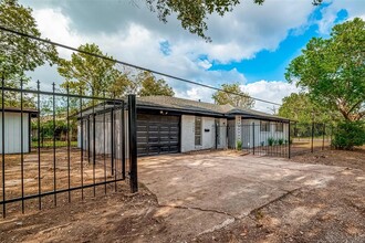 4558 Newberry St in Houston, TX - Building Photo - Building Photo