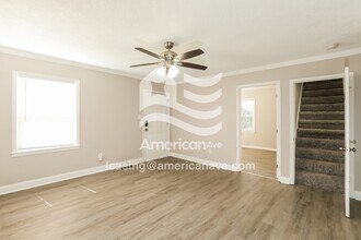 3810 E 53rd Terrace in Kansas City, MO - Building Photo - Building Photo