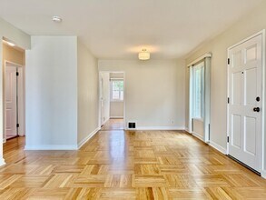 31 Crestview Ave in Daly City, CA - Foto de edificio - Building Photo