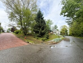 626 Walnut St in Meadville, PA - Building Photo - Building Photo