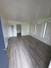 2760 E. 57th St. in Huntington Park, CA - Building Photo - Building Photo