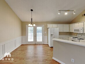 11721 Long Forest Dr in Charlotte, NC - Building Photo - Building Photo