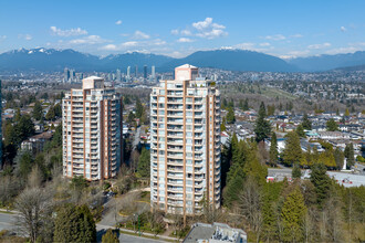 Lexington in Burnaby, BC - Building Photo - Building Photo