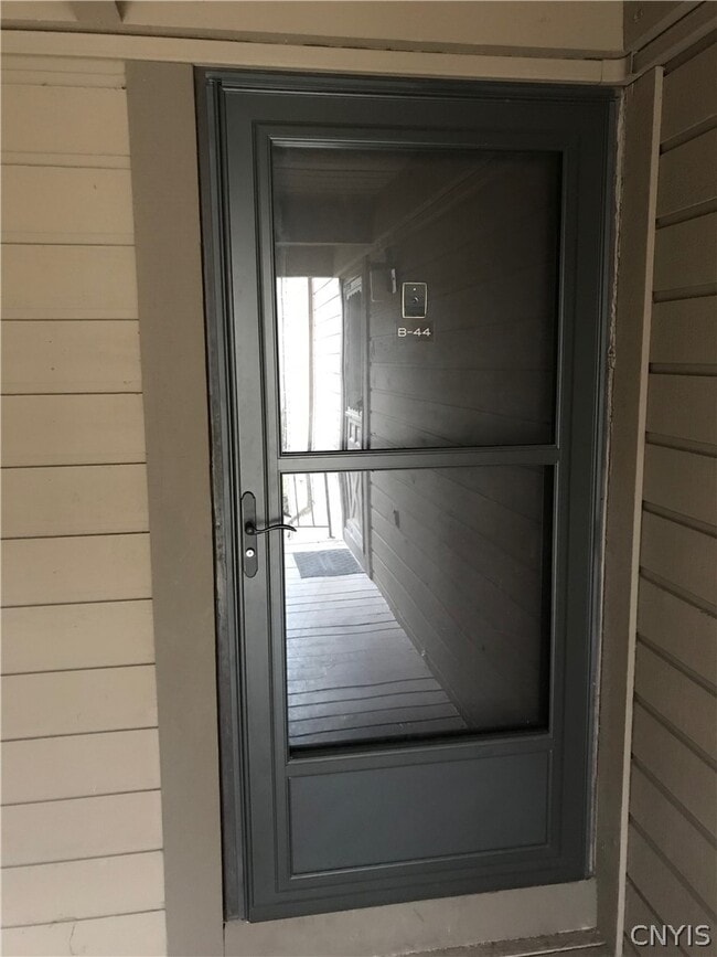 44 Watertree Dr in East Syracuse, NY - Building Photo - Building Photo