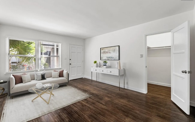 5427 Kinston Ave, Unit 5427 in Culver City, CA - Building Photo - Building Photo