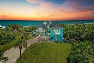 5829 S Hwy A1A in Melbourne Beach, FL - Building Photo