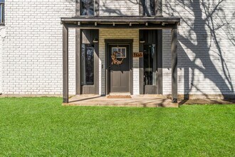 9645 Twin Shores Dr in Willis, TX - Building Photo - Building Photo