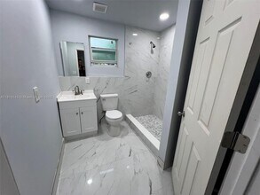 6980 SW 26th St in Miramar, FL - Building Photo - Building Photo
