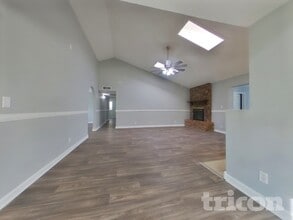 2612 E Glade Ave in Mesa, AZ - Building Photo - Building Photo