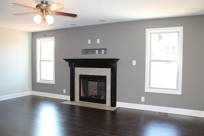 264 Azalea Dr in Oak Grove, KY - Building Photo - Building Photo