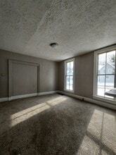 242 W Main St in Newark, OH - Building Photo - Building Photo