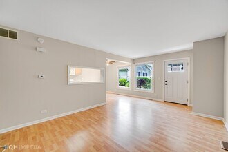 225 Sunset Ct in Vernon Hills, IL - Building Photo - Building Photo