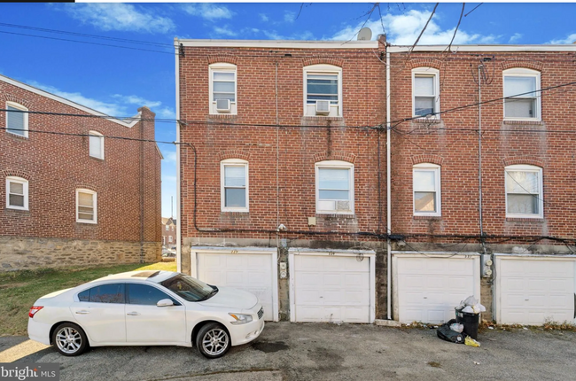 339 E Essex Ave, Unit 1st Floor Apartment in Lansdowne, PA - Building Photo - Building Photo